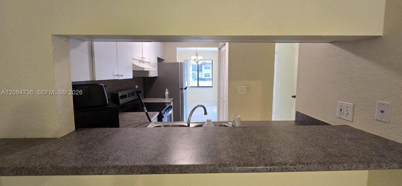 9092 Northwest 40th Street – photo 4