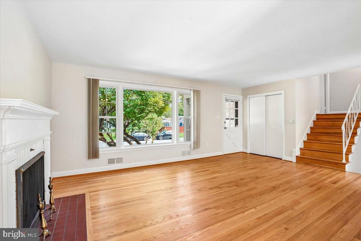 5006 BENTON AVE – photo 4