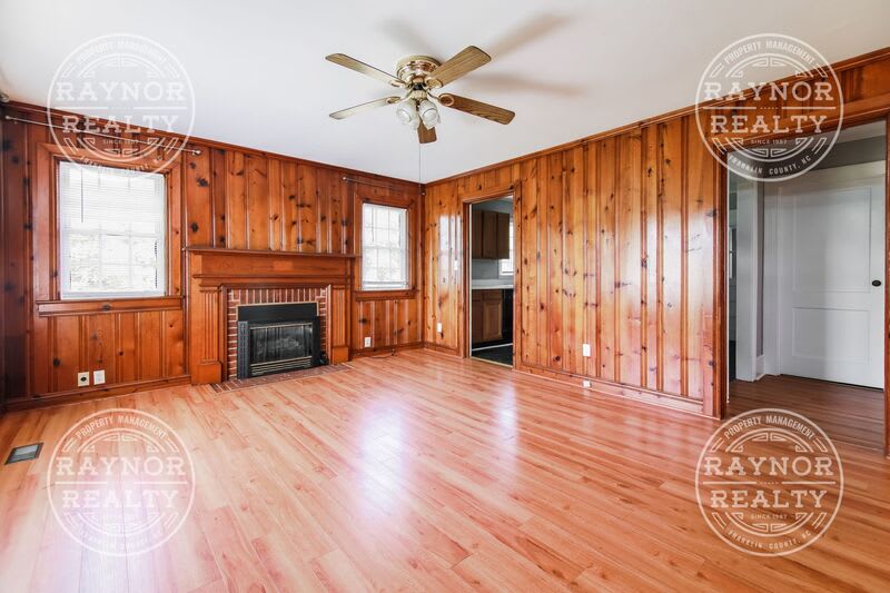 2045 NC 561 HWY E – photo 5