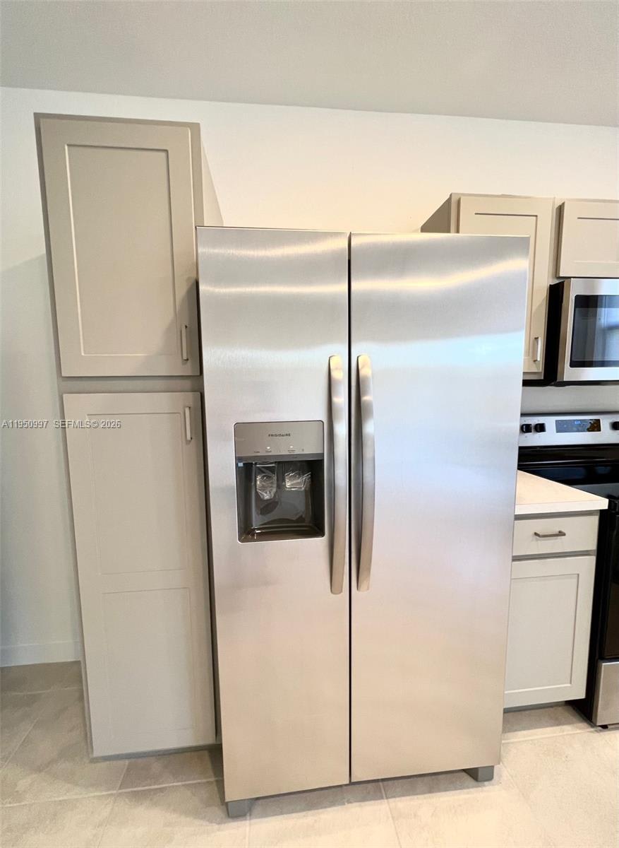 429 Northeast 12Th Street – photo 3
