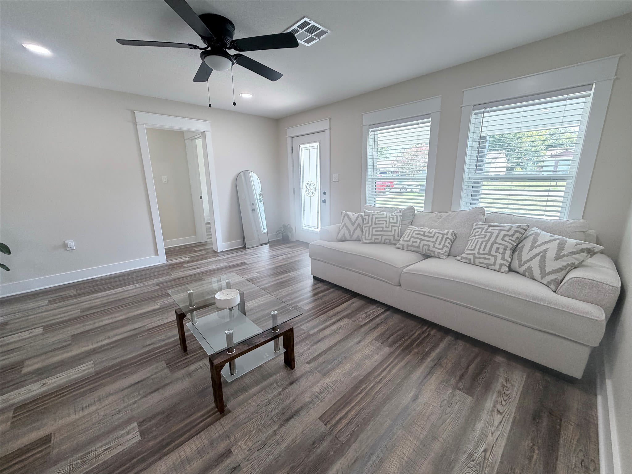 1512 Lexington Street – photo 3