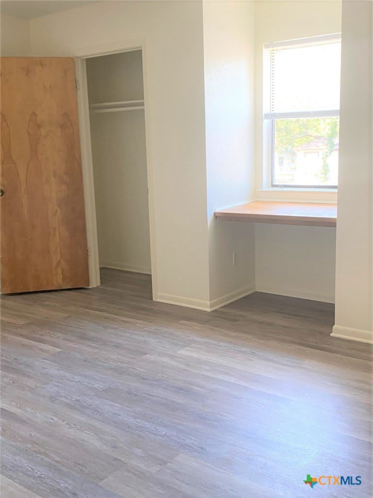 205 W Washington Avenue – photo 5