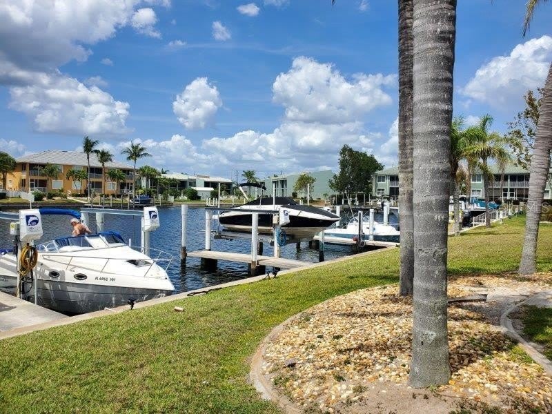 3233 Wood Thrush Drive – photo 3
