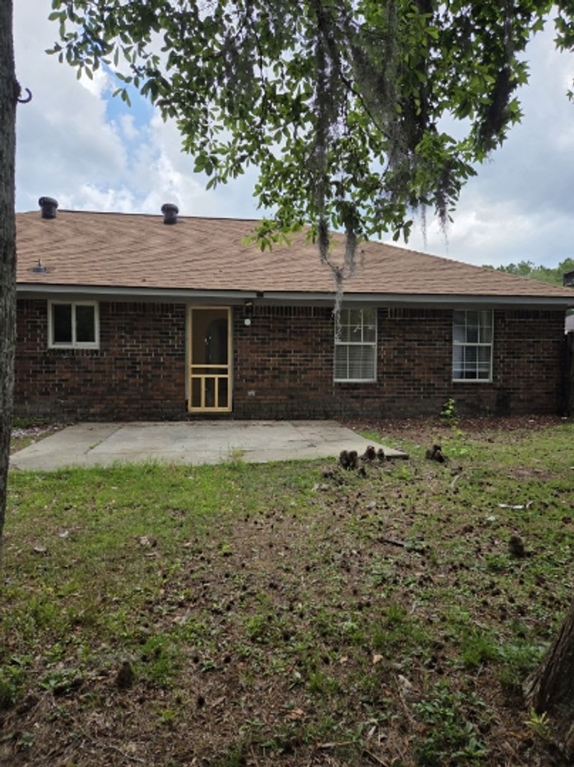 4 bedroom beautiful home available now! – photo 1