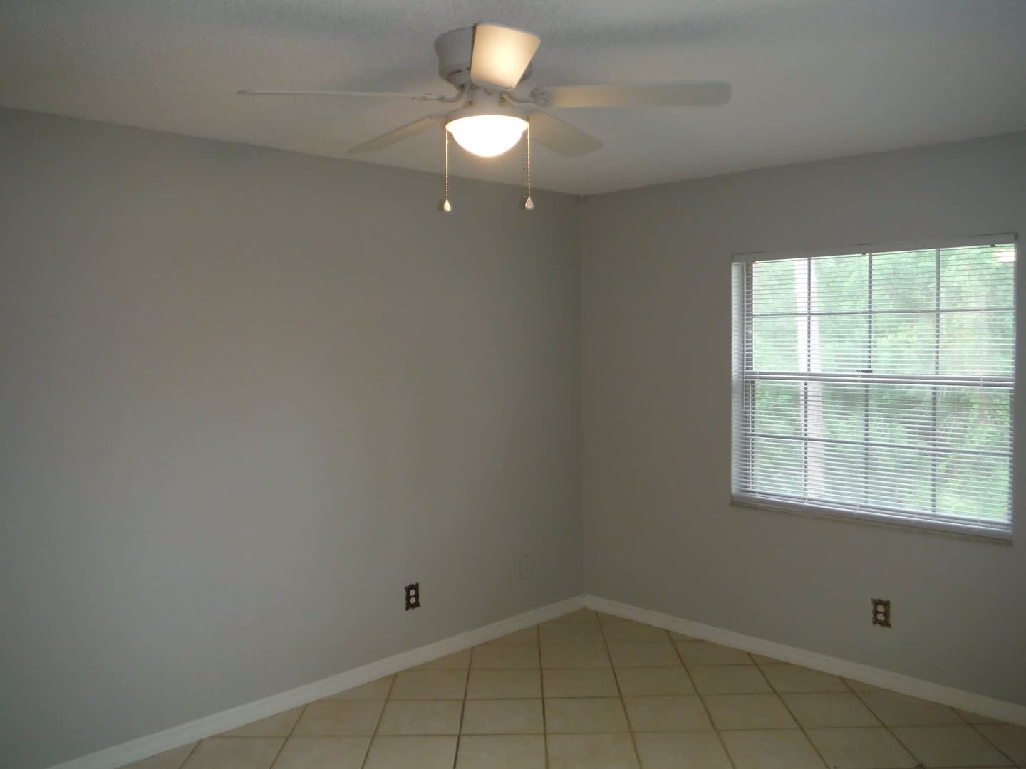 2/2 Condo Screen Porch, Pool Complex – photo 1