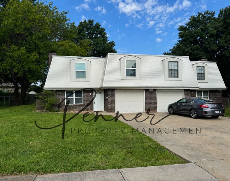 604 NE Magellan Ave – photo 1