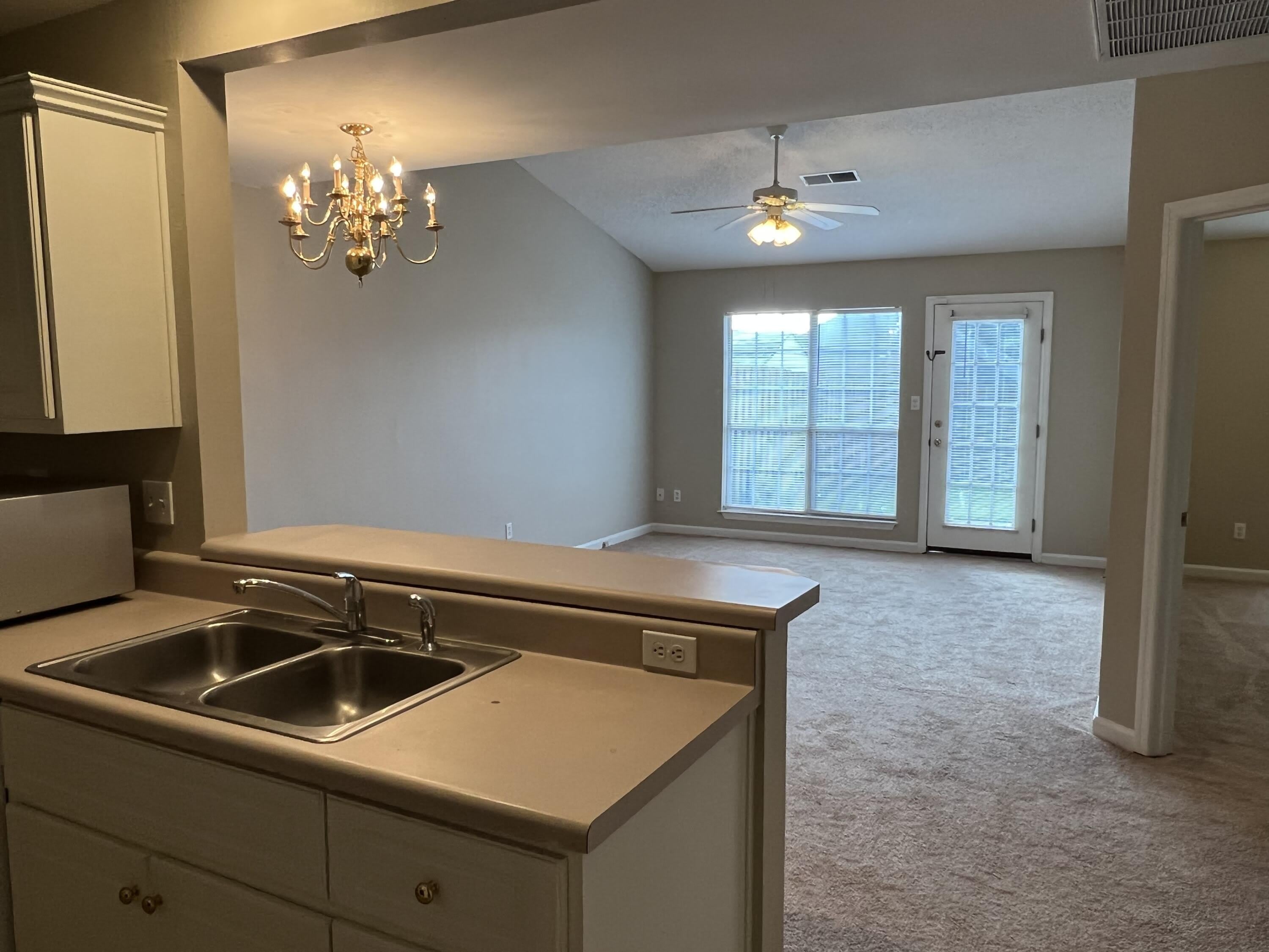 17 Macaulay Place – photo 3