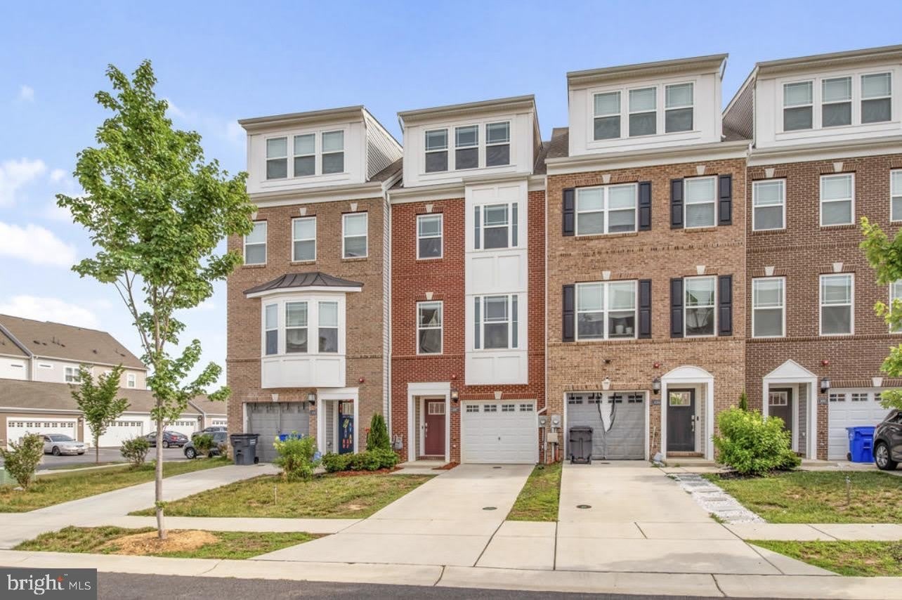 11687 EMILY DICKINSON PL – photo 1
