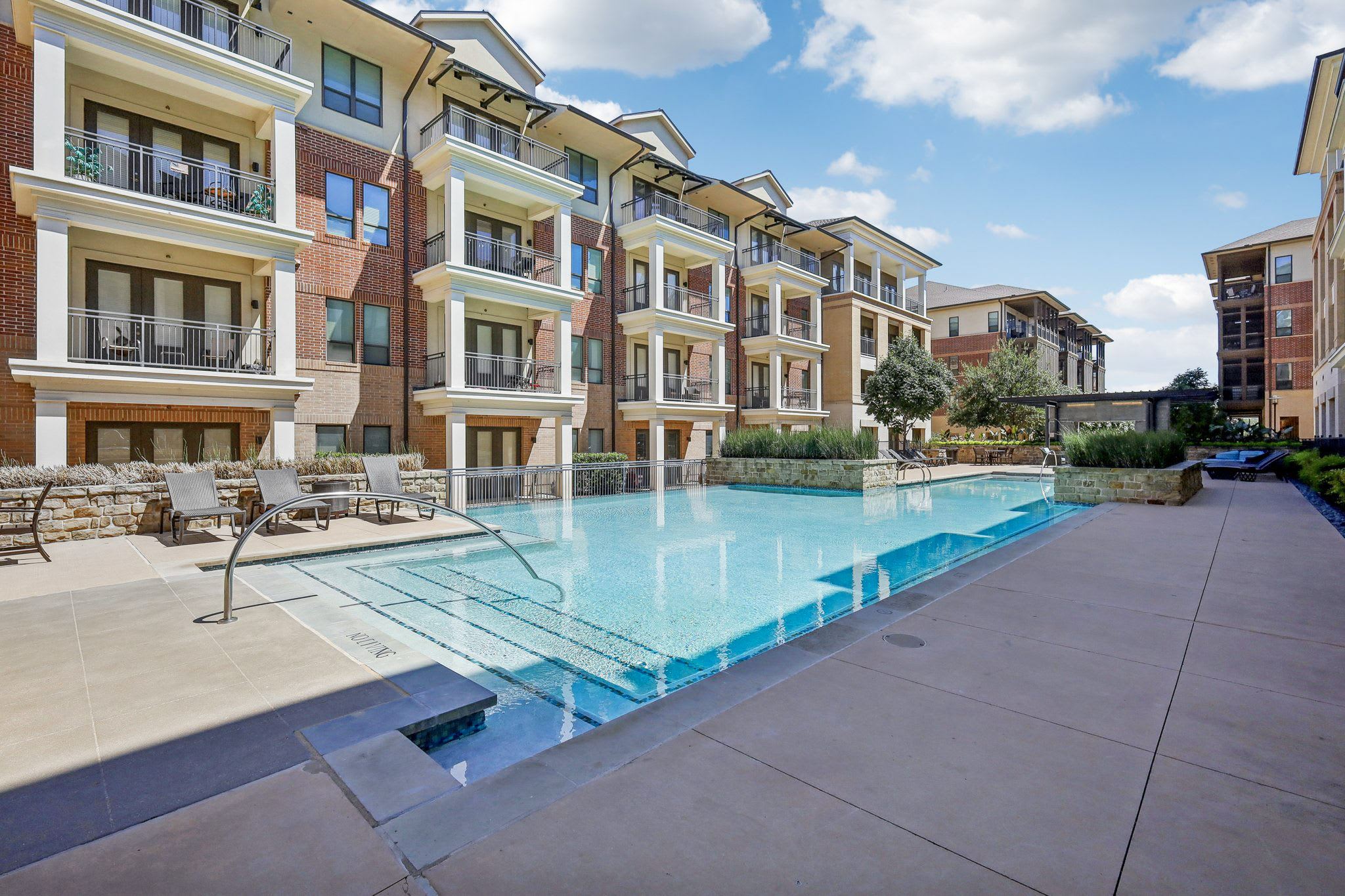 The Kelton at Clearfork Apartments – photo 1
