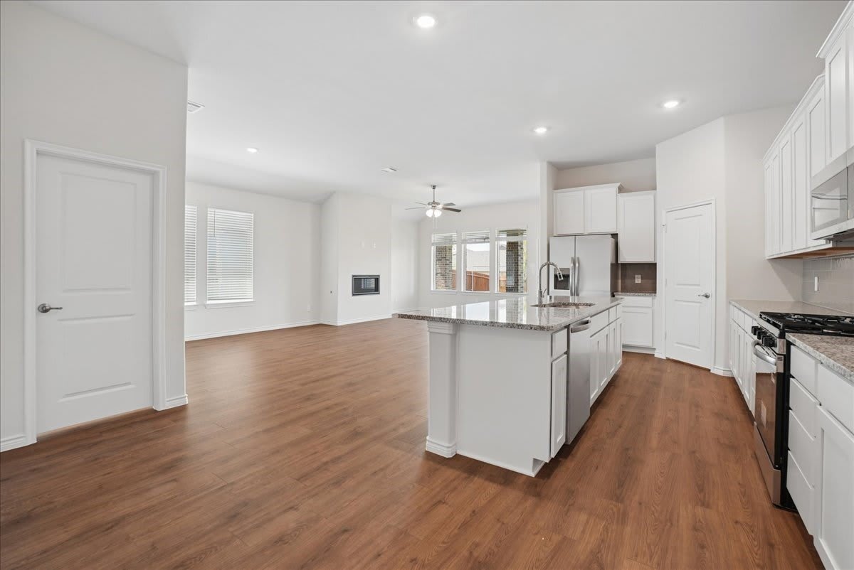 2145 Hunter Lane – photo 5
