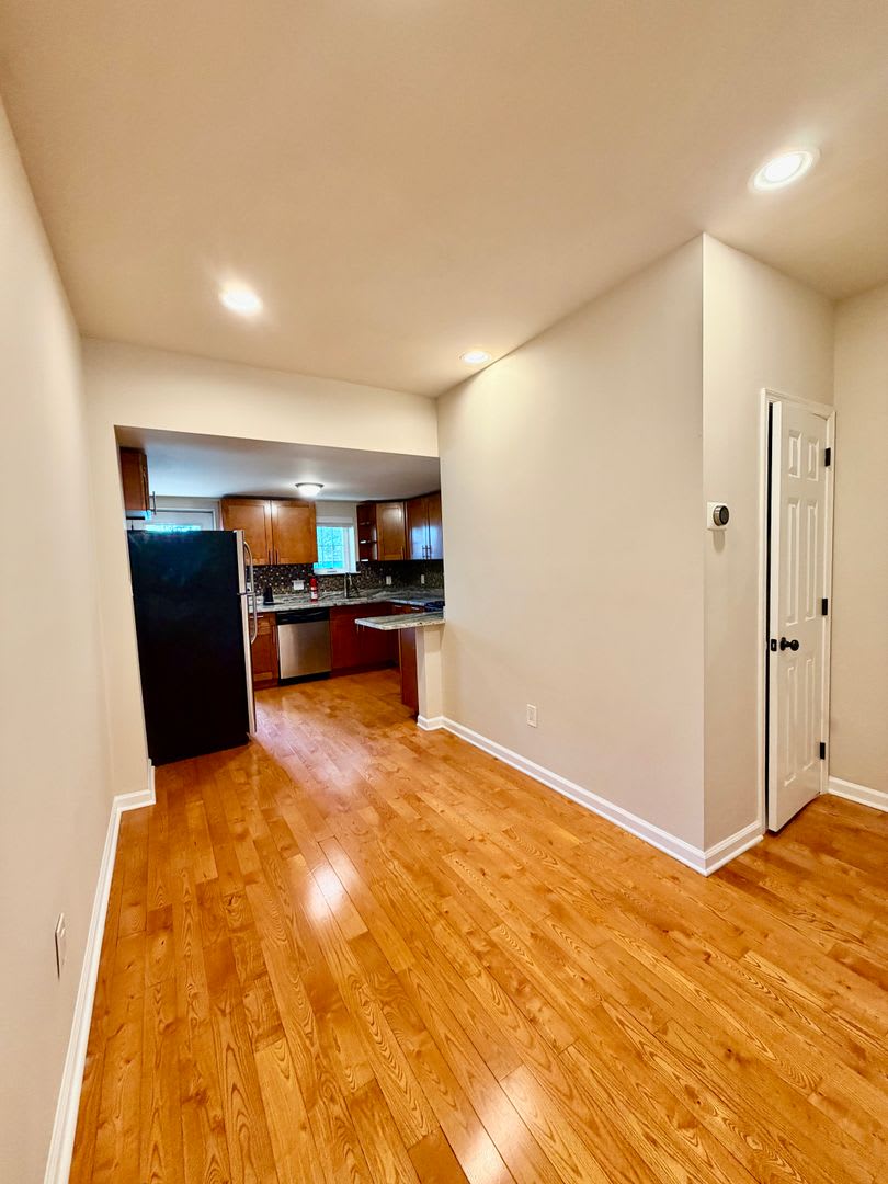 Available Now — Comfortable 2-Bedroom West Powelton Townhome with Central Air – photo 3
