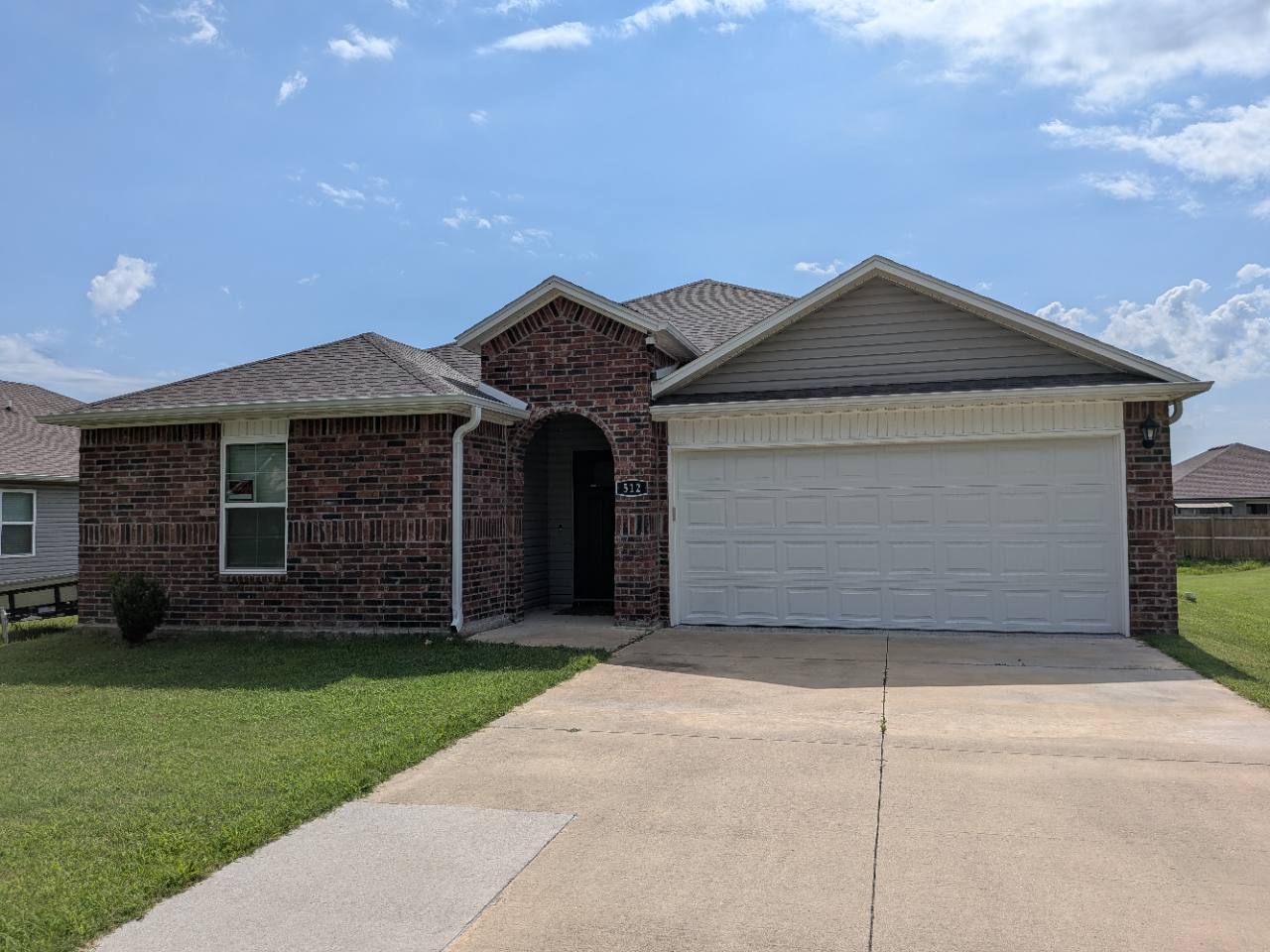 512 Comanche Drive – photo 3