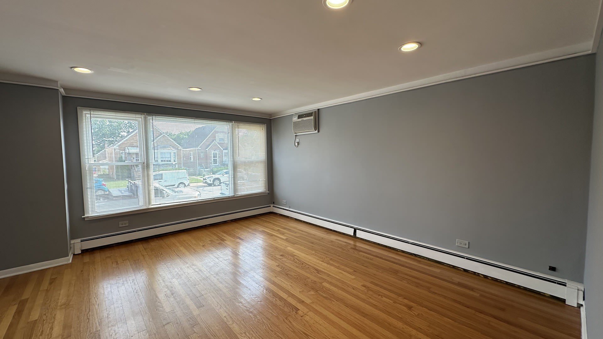 6118 W Gunnison Street – photo 3