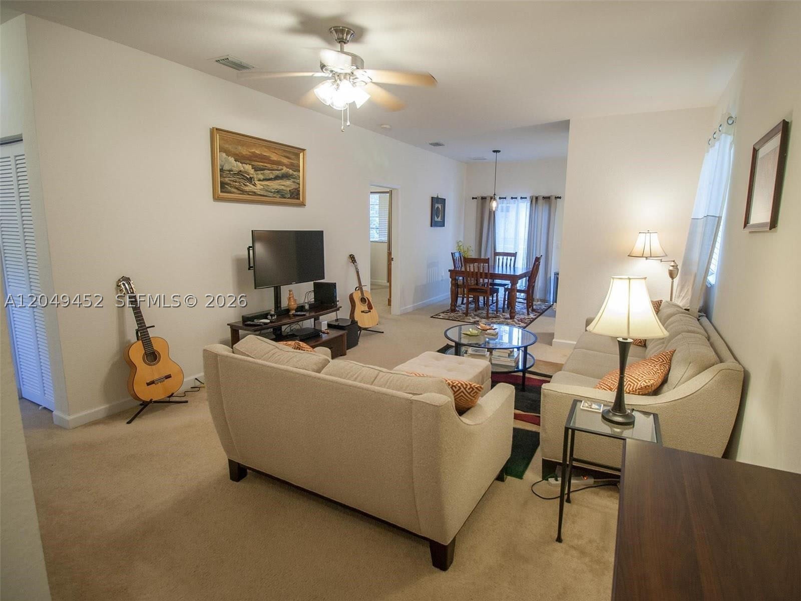 2728 NE 3rd Ct – photo 2