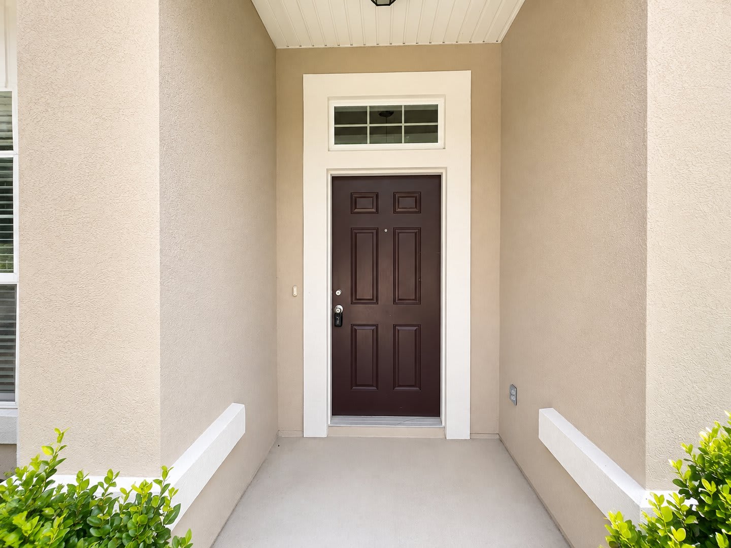 4BR/2BA Home in Desirable Aberdeen! Covered Patio. Double Garage. Pet friendly w/ Fenced Yard! – photo 2