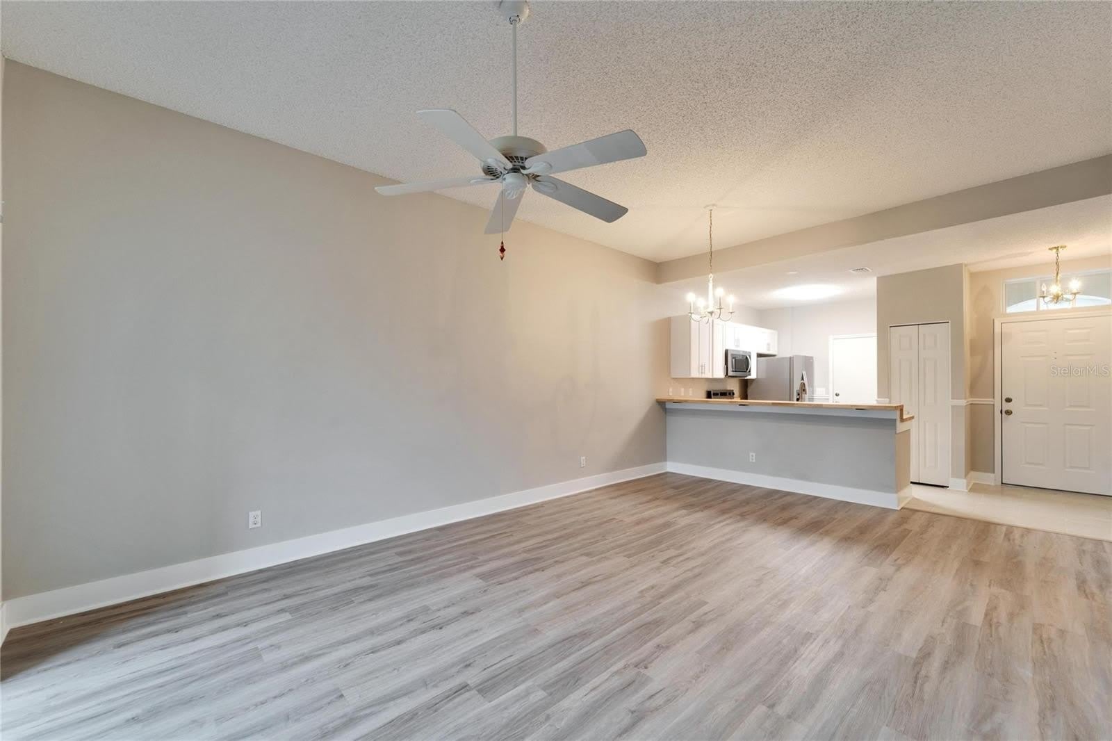 1032 RADISON Avenue – photo 5