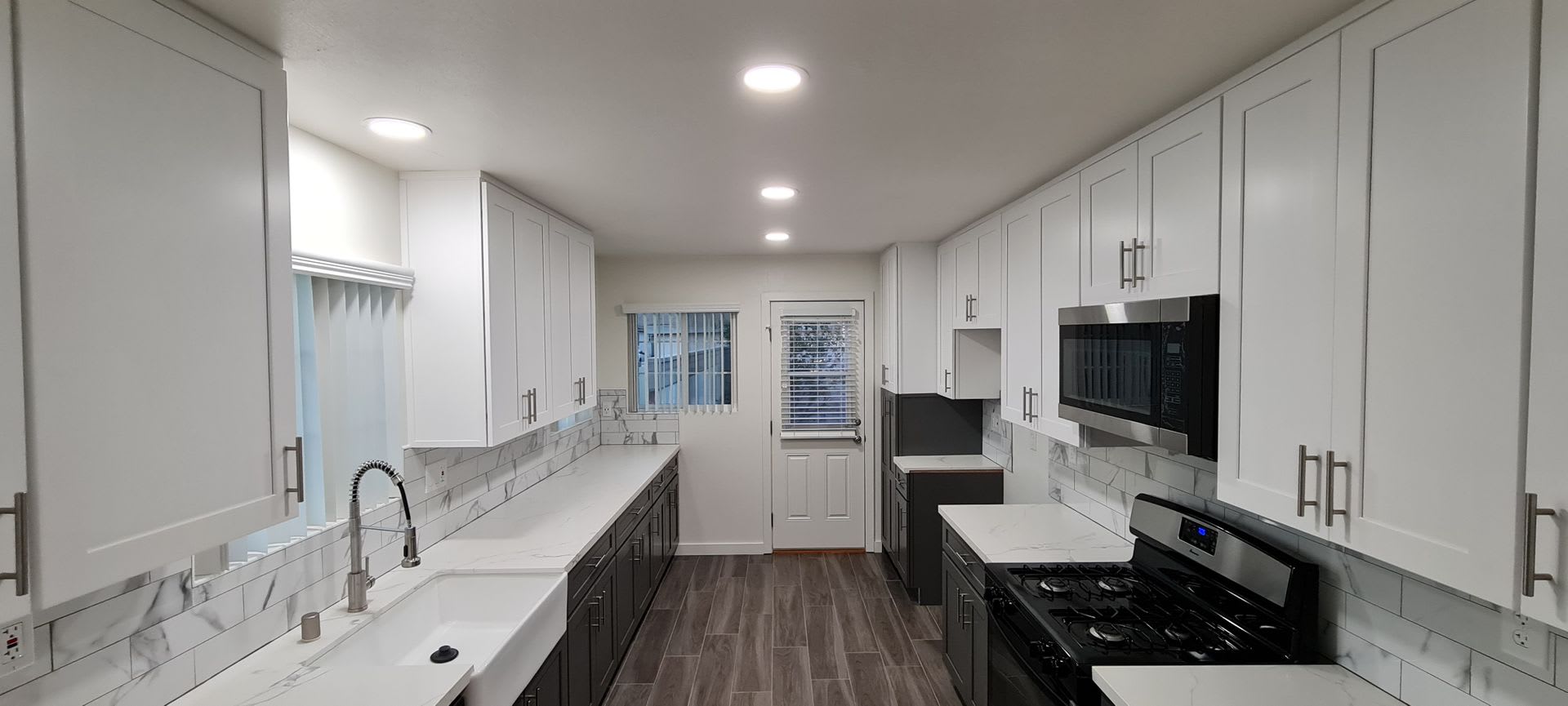 Newly Renovated 3 Bedroom Home in Orange – photo 2