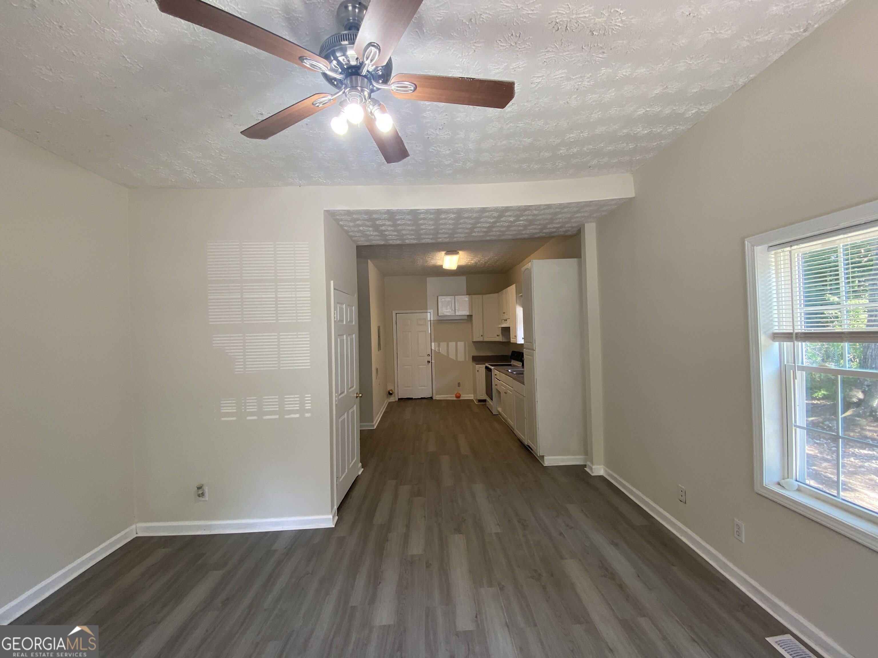 125 Hubbard Street – photo 2