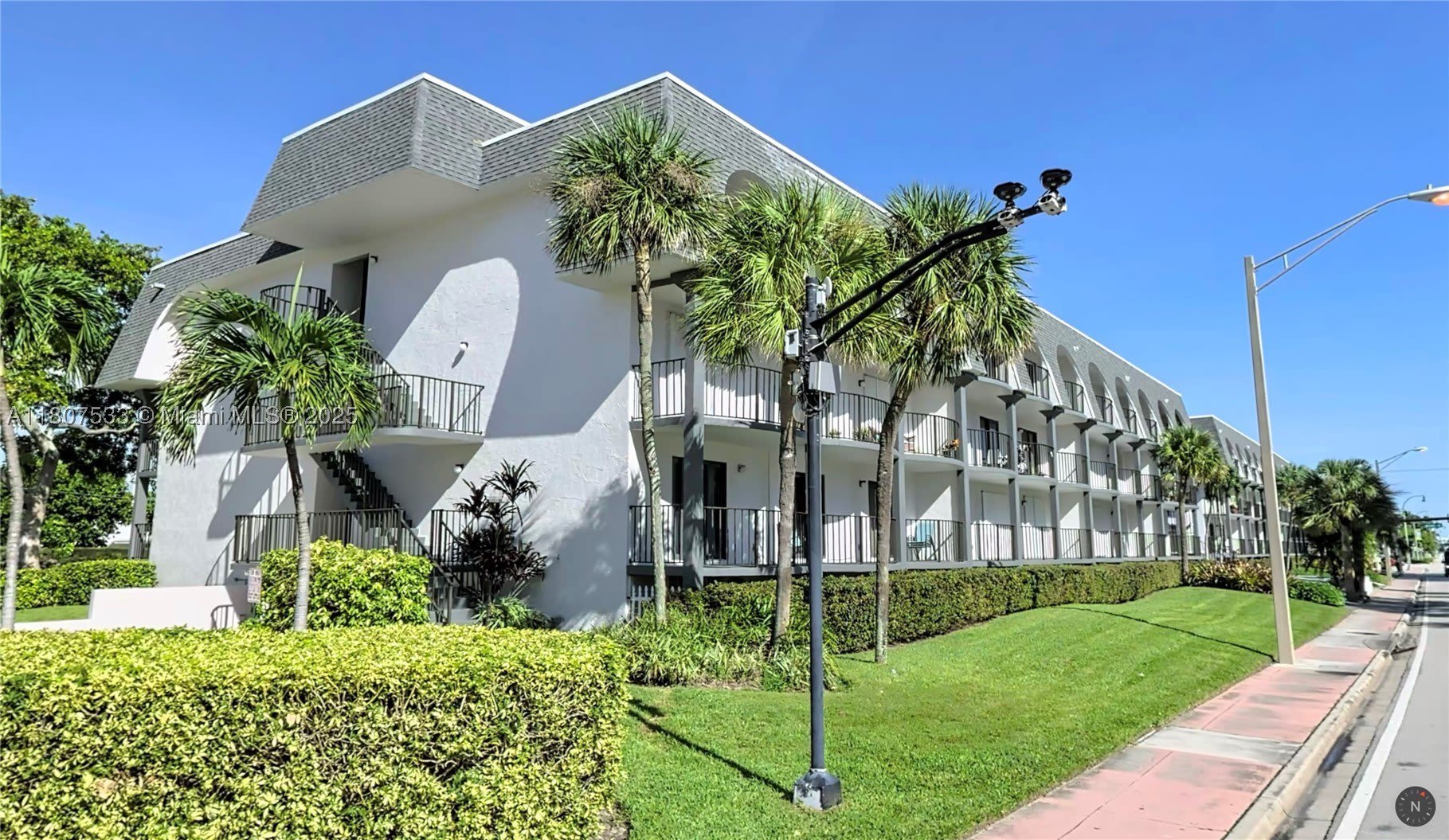 4013 N Ocean Drive – photo 3