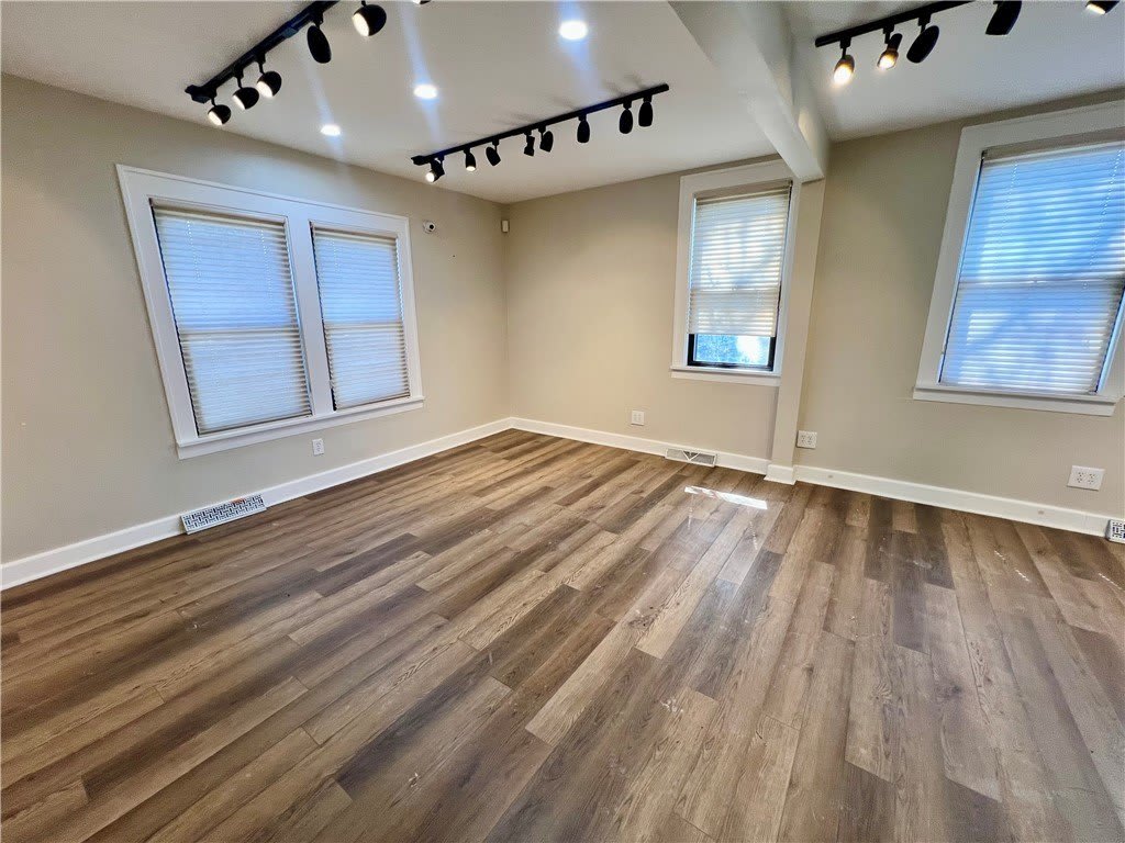2 E Moody Ave – photo 4
