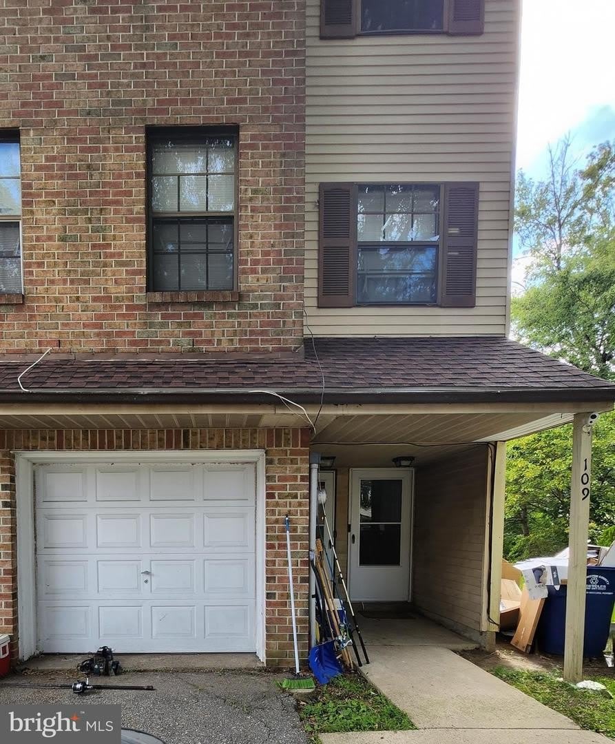 109 CHAUCER RD #B – photo 2