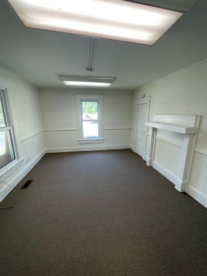 207 E Pritchard St – photo 5