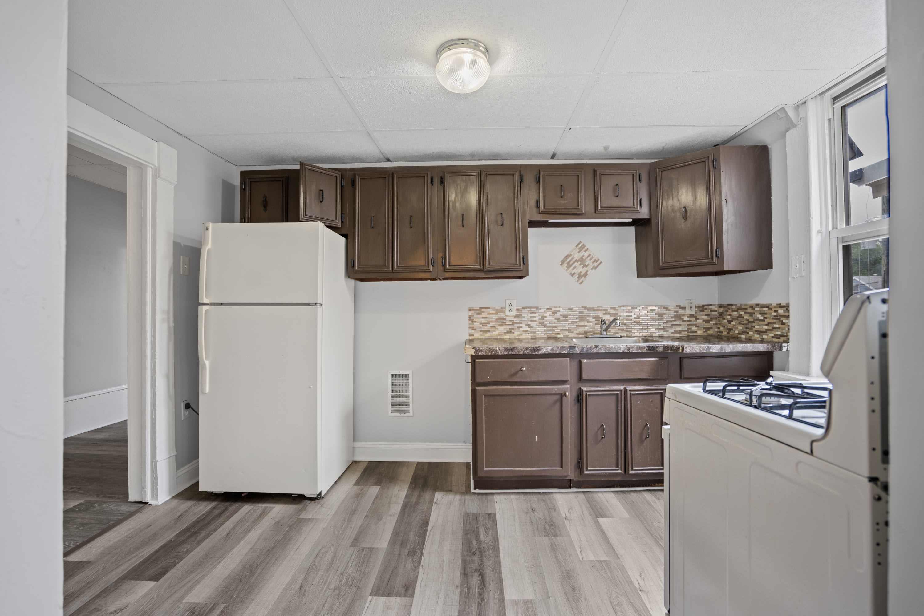 235 Monmouth Street – photo 4