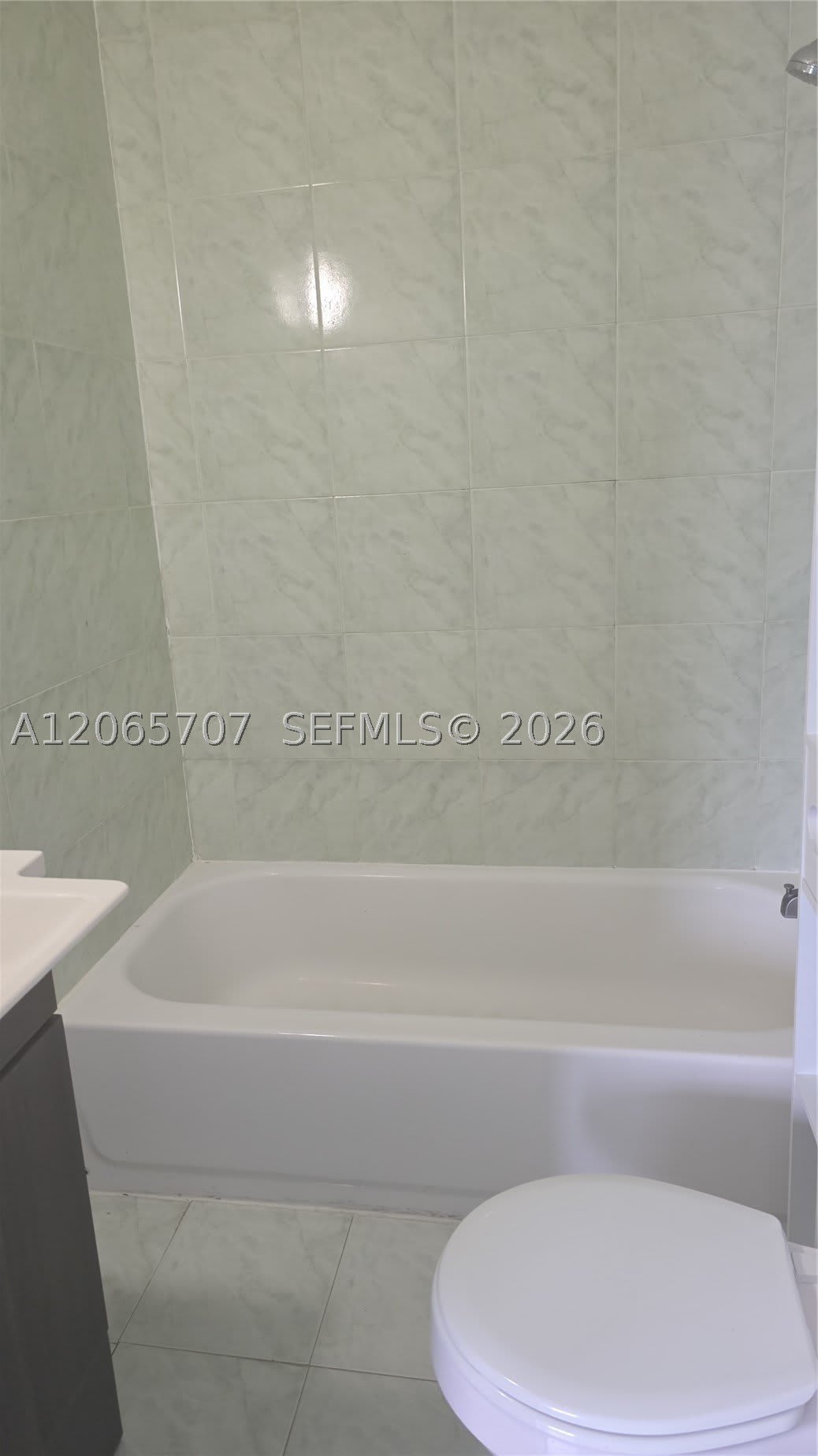 359 W 12th St – photo 4