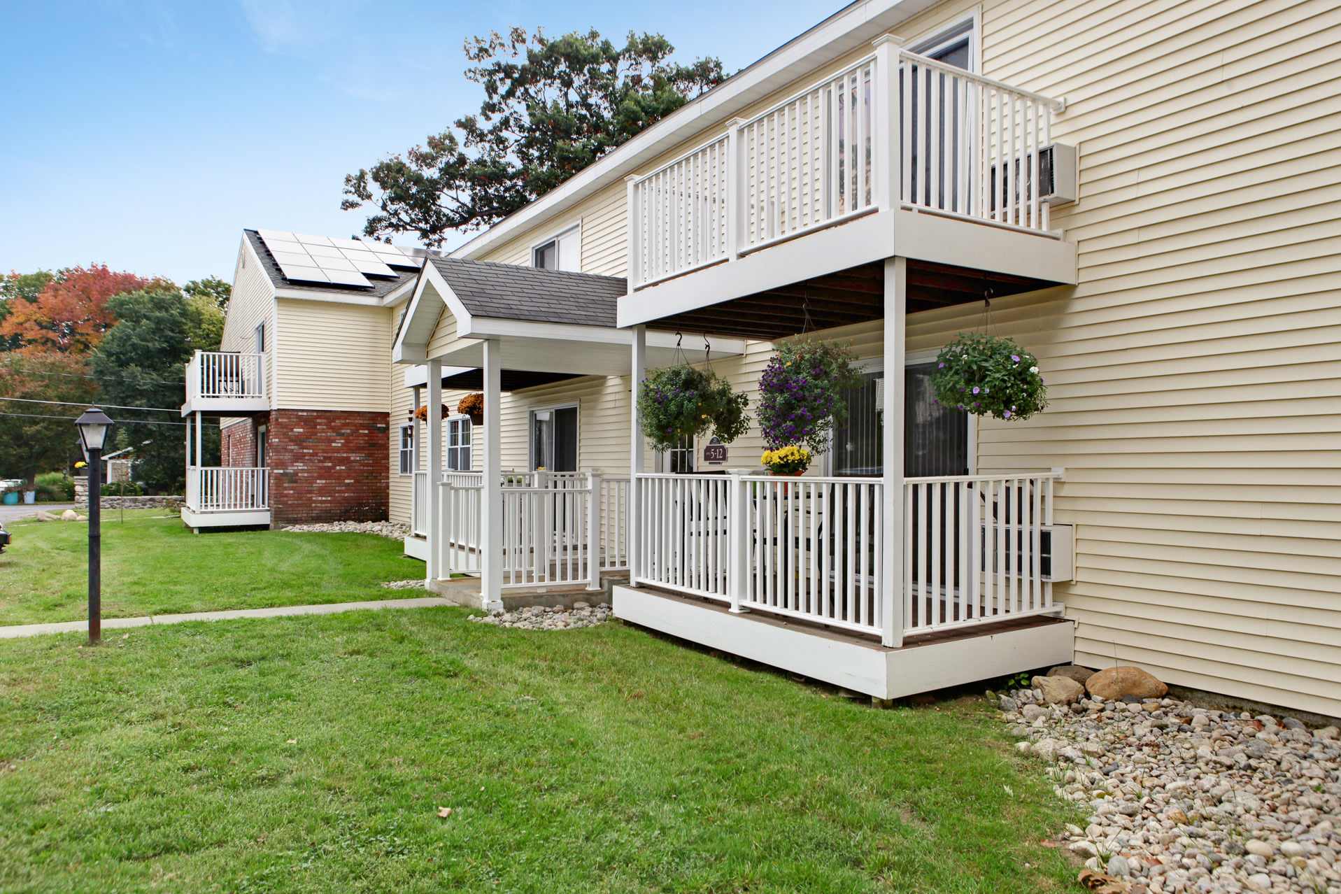 Saratoga Garden Apartments – photo 5