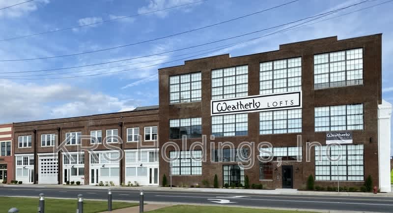 225 North Water St – photo 1