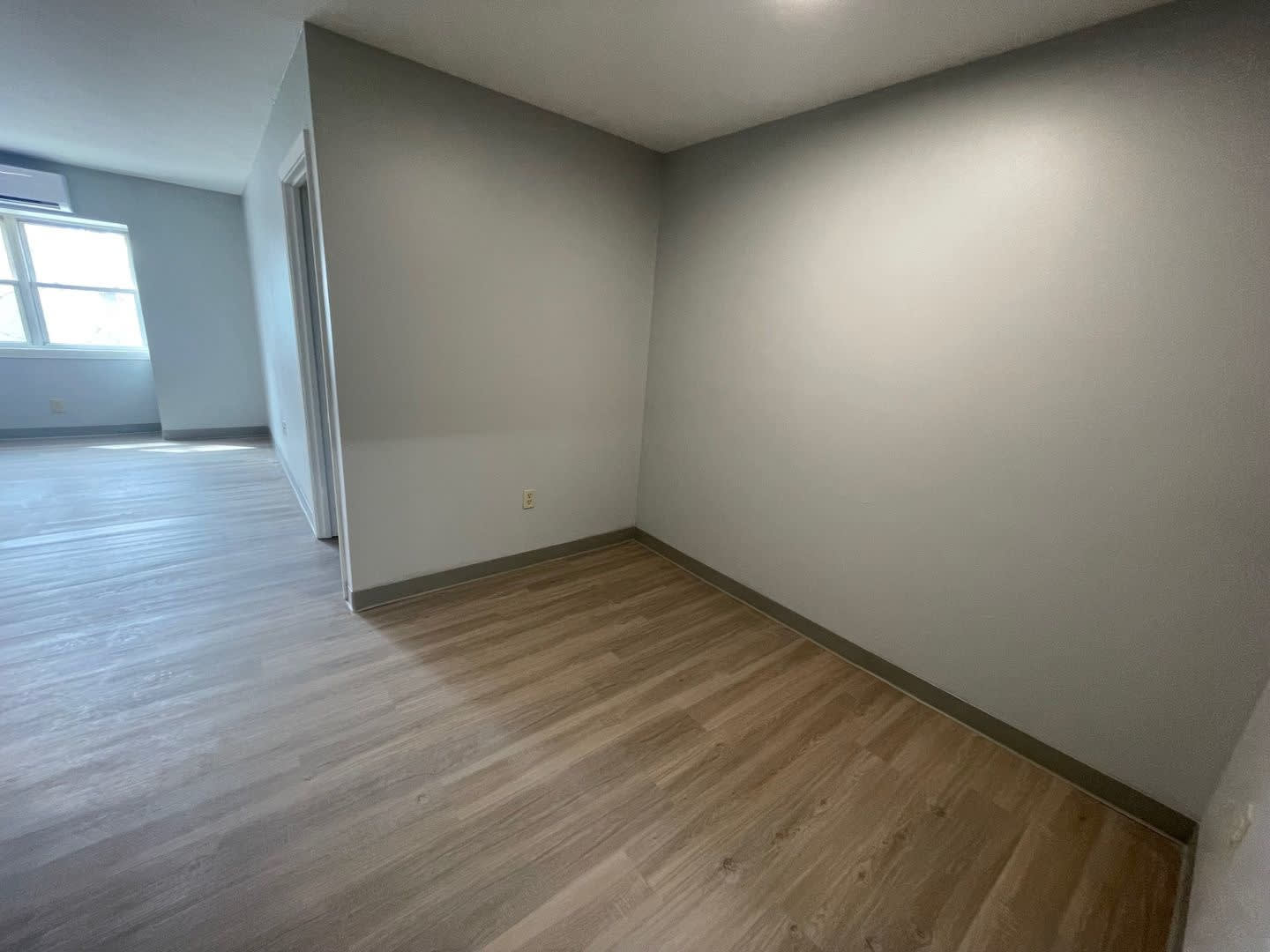 900 North Street – photo 1