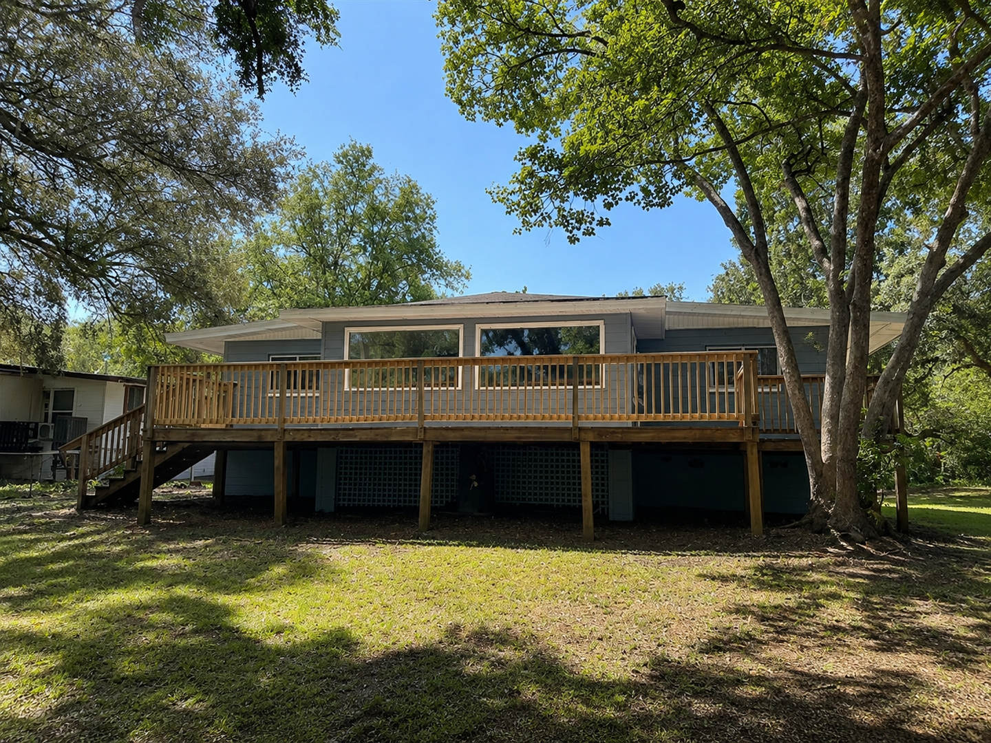 Stunning Riverfront 3BR/2BA Home on the Scenic Withlacoochee River! – photo 5