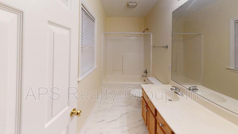 2428 Somerset Place – photo 4