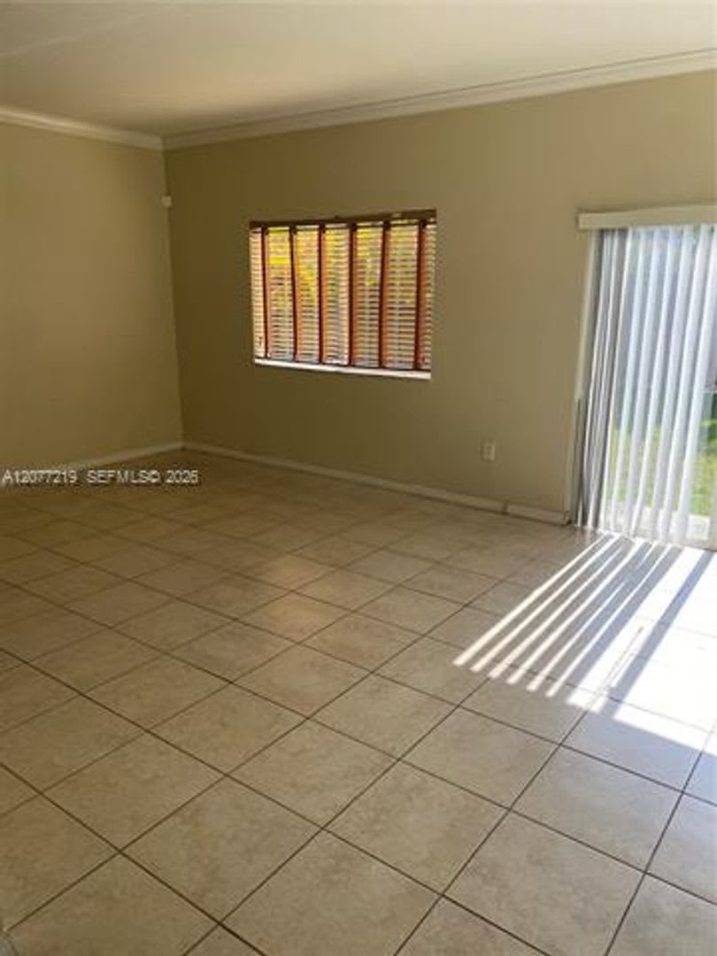 14503 Sw 158Th Ct 14503 Miami Fl 33196 – photo 5