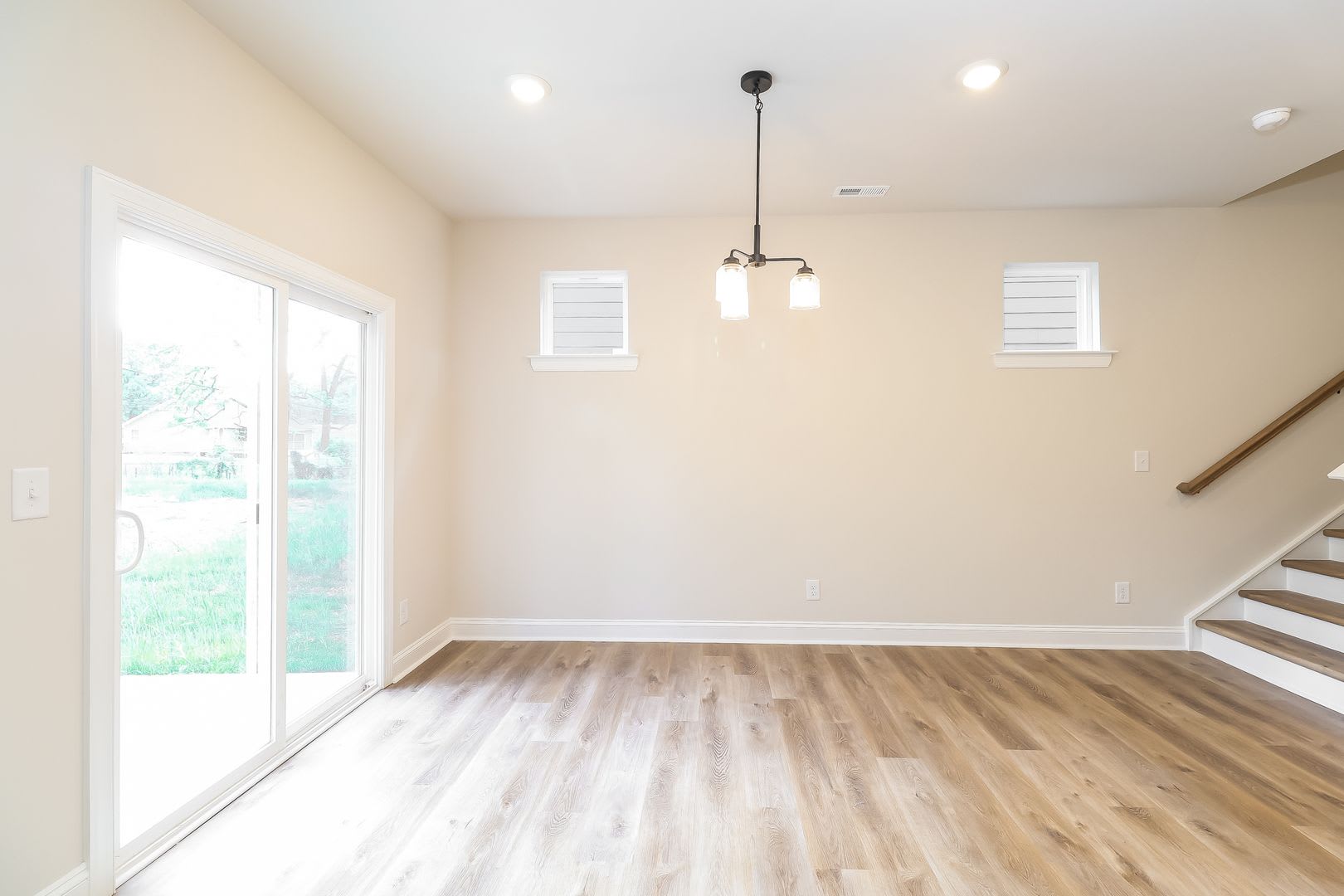 3 Bedroom 2 5 Bath Townhome For Rent In Westerly Hills Attached Garage Modern Kitchen Charlotte Nc – photo 5