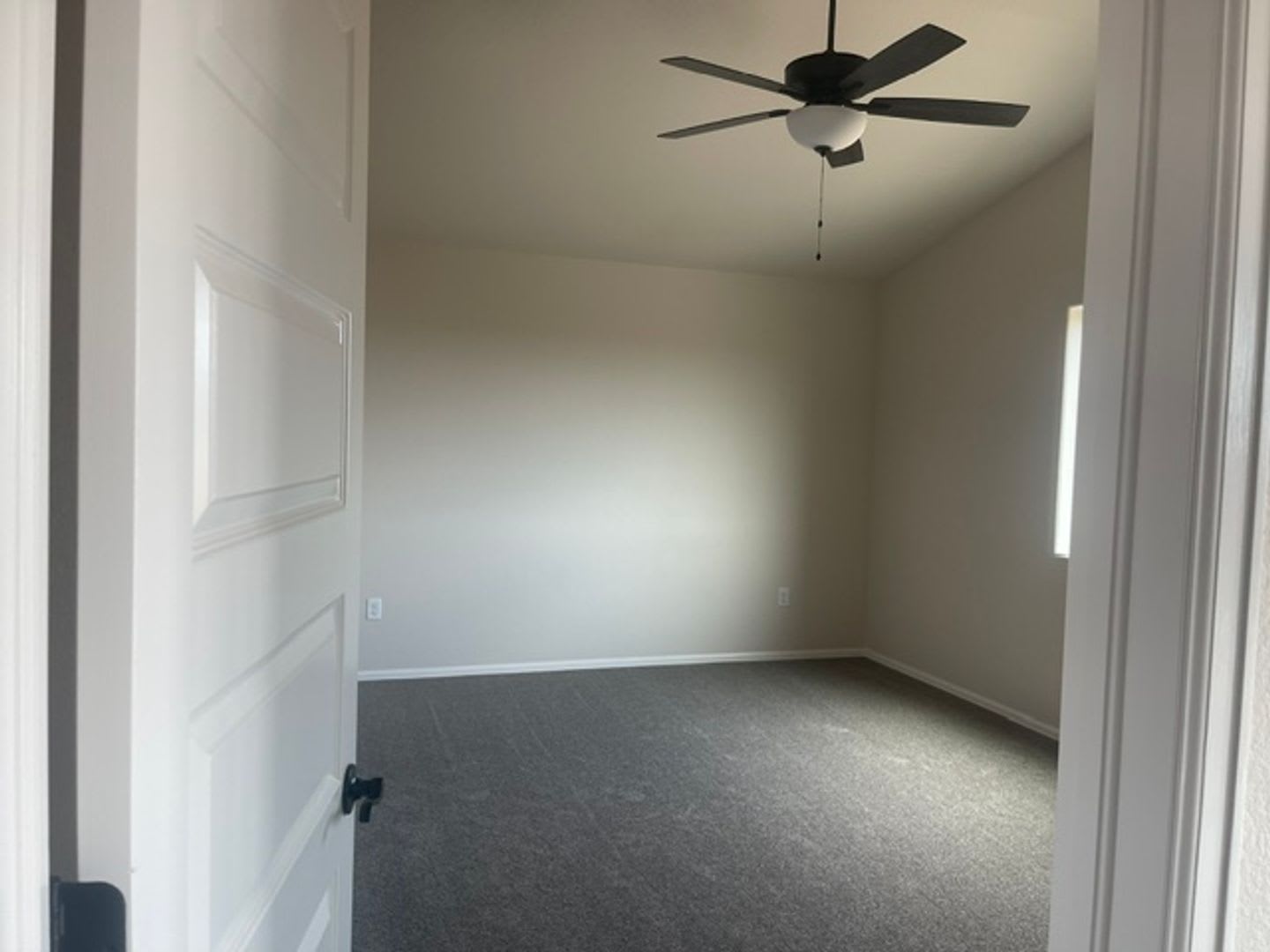 All Prospective Tenants Must Submit A 58 Non Refundable Application Fee Per Applicant Online And Be Pre Qualified Prior To Any Showings – photo 3