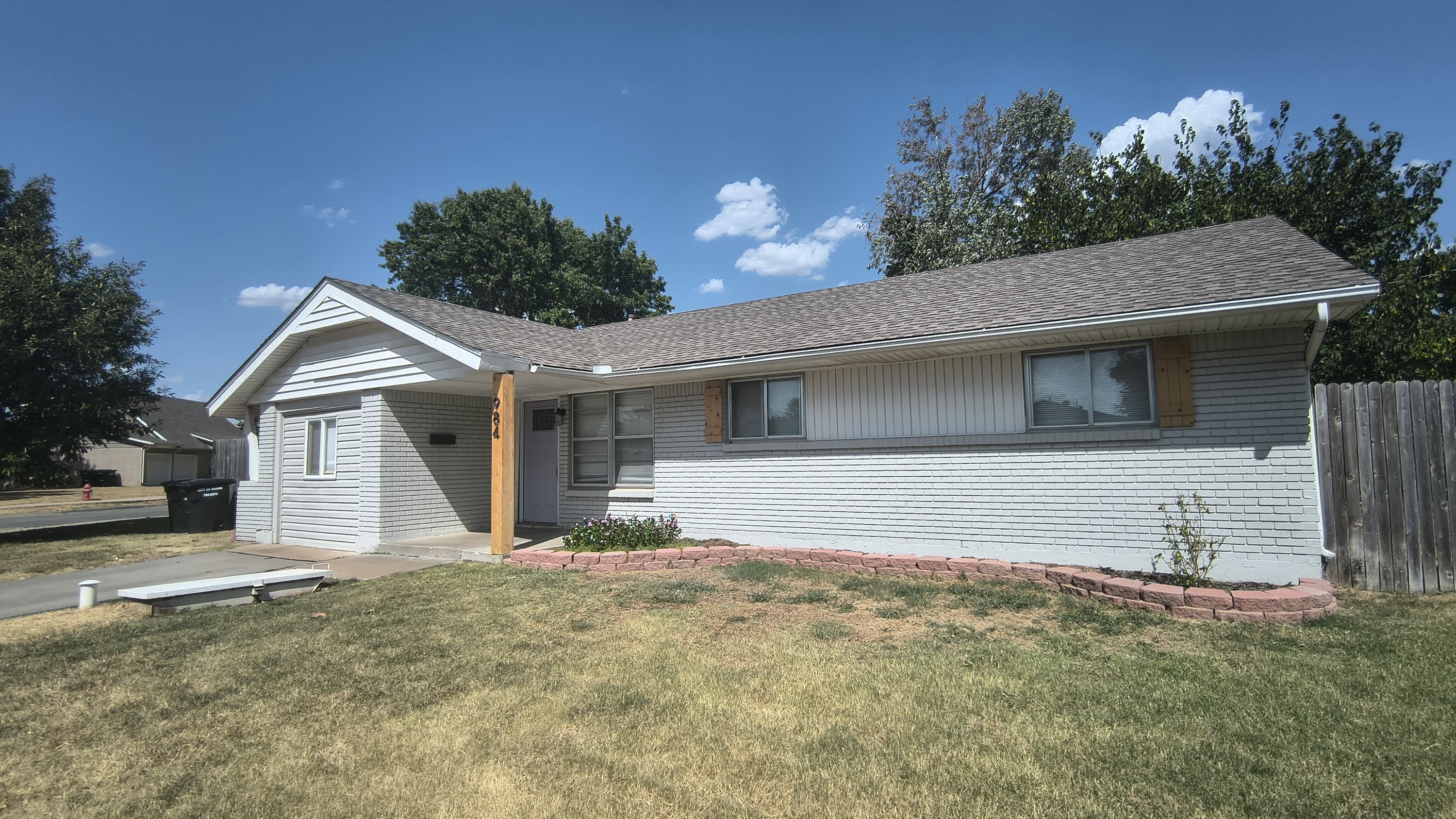 984 Northwest 5th Street – photo 3
