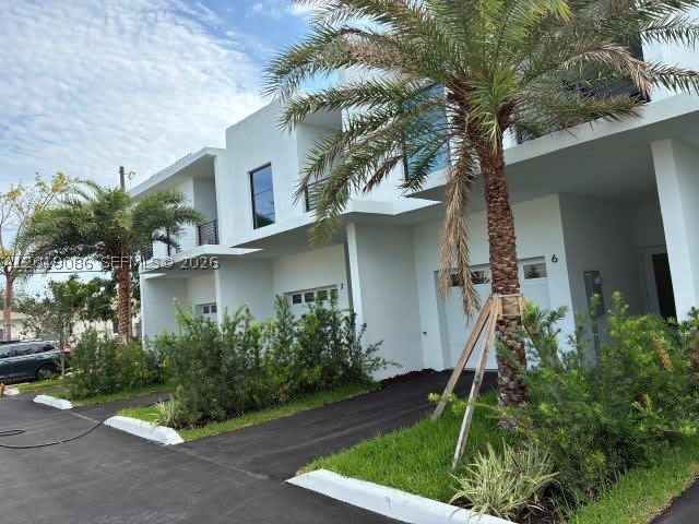 2511 Pierce St – photo 2