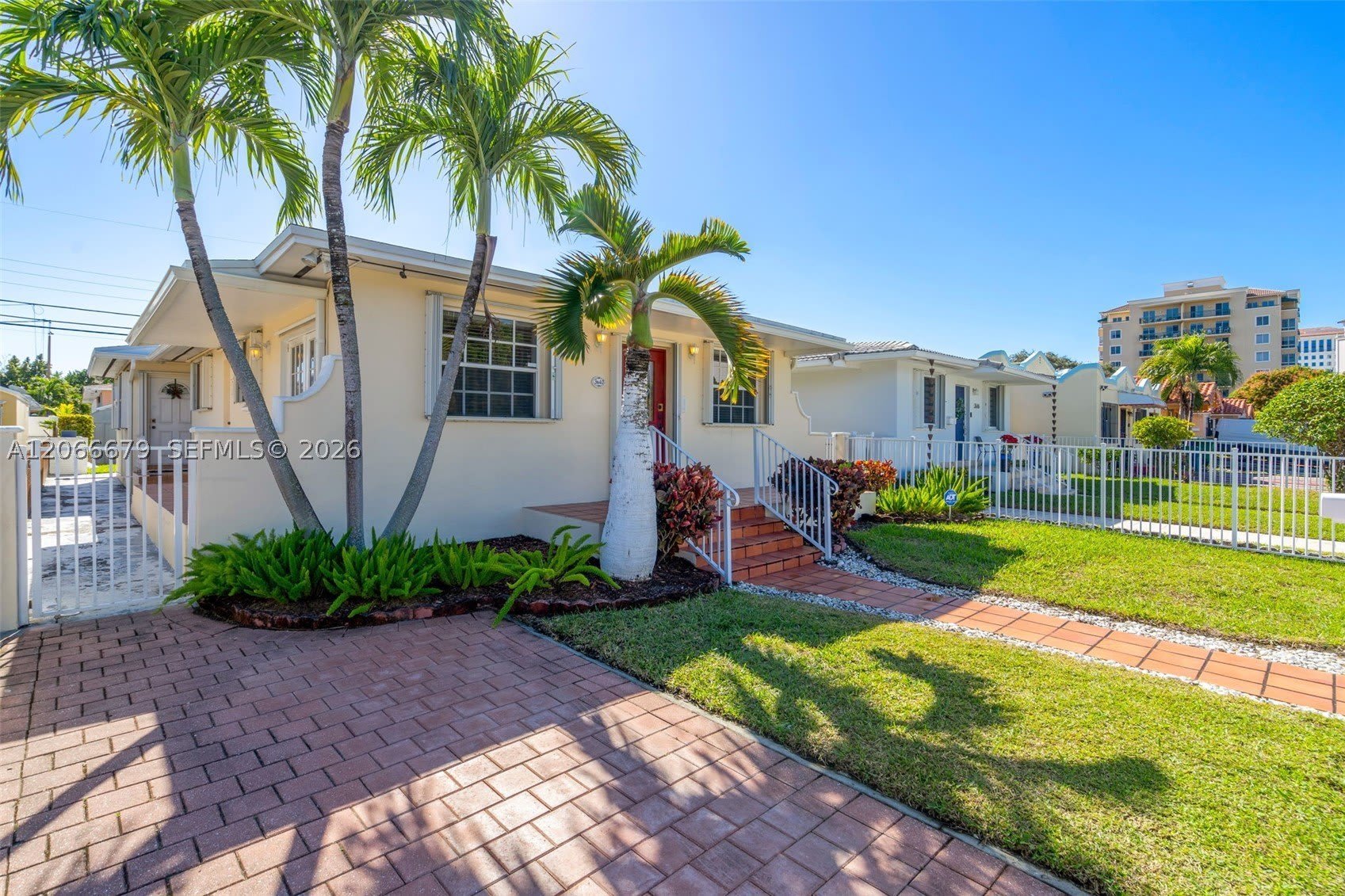 3640 SW 25th St – photo 3