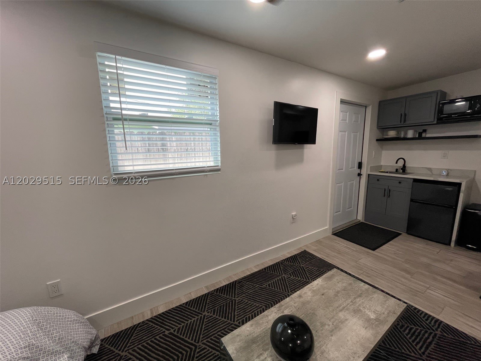 170 NE 60th St – photo 4