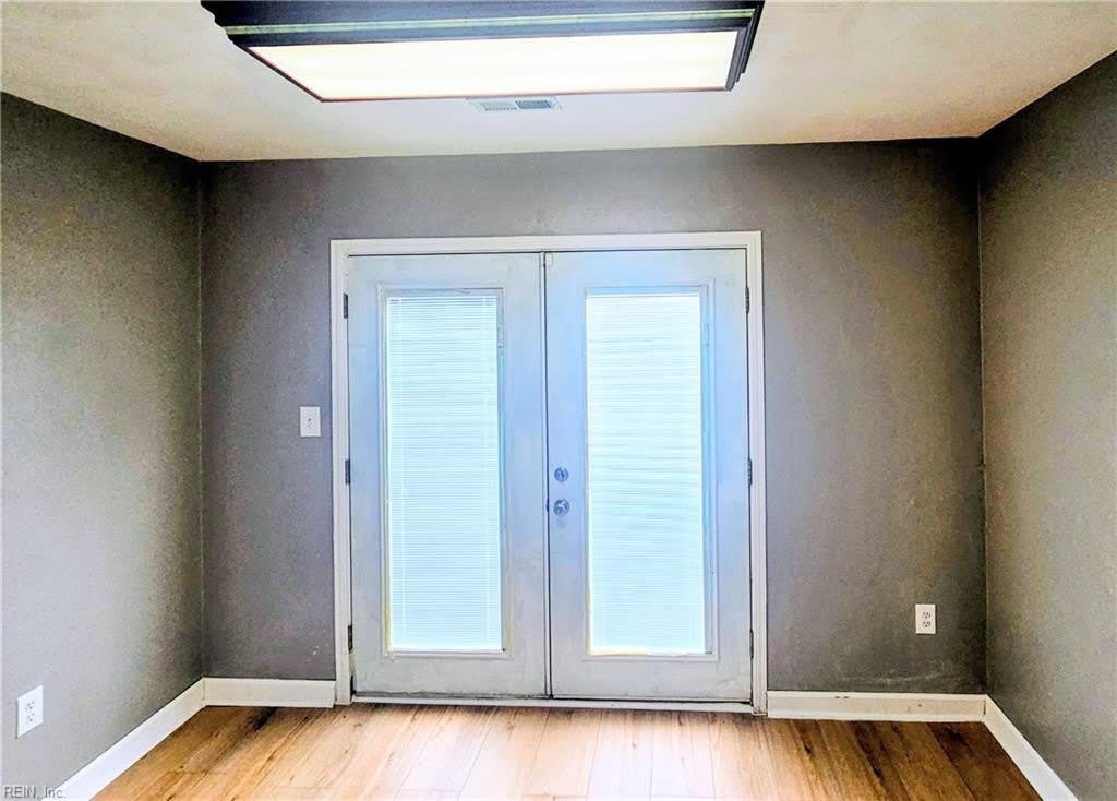 1700 Oliver Avenue – photo 5