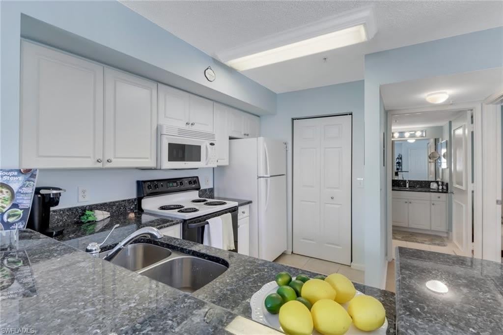 1205 Wildwood Lakes Blvd – photo 3