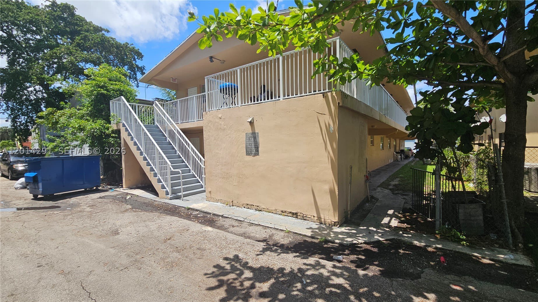 1524 Sw 5Th Pl – photo 2