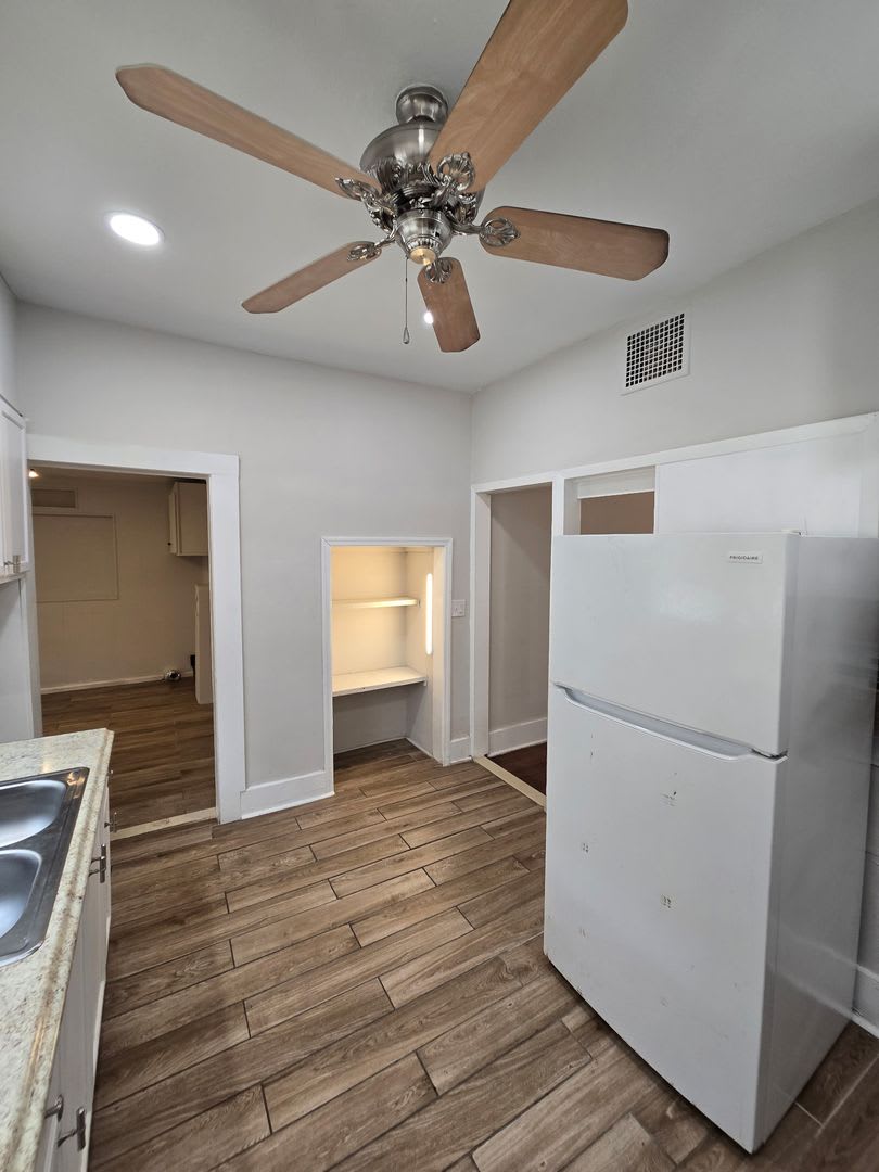 821 W 39th Street, Savannah, GA 31415 – photo 5