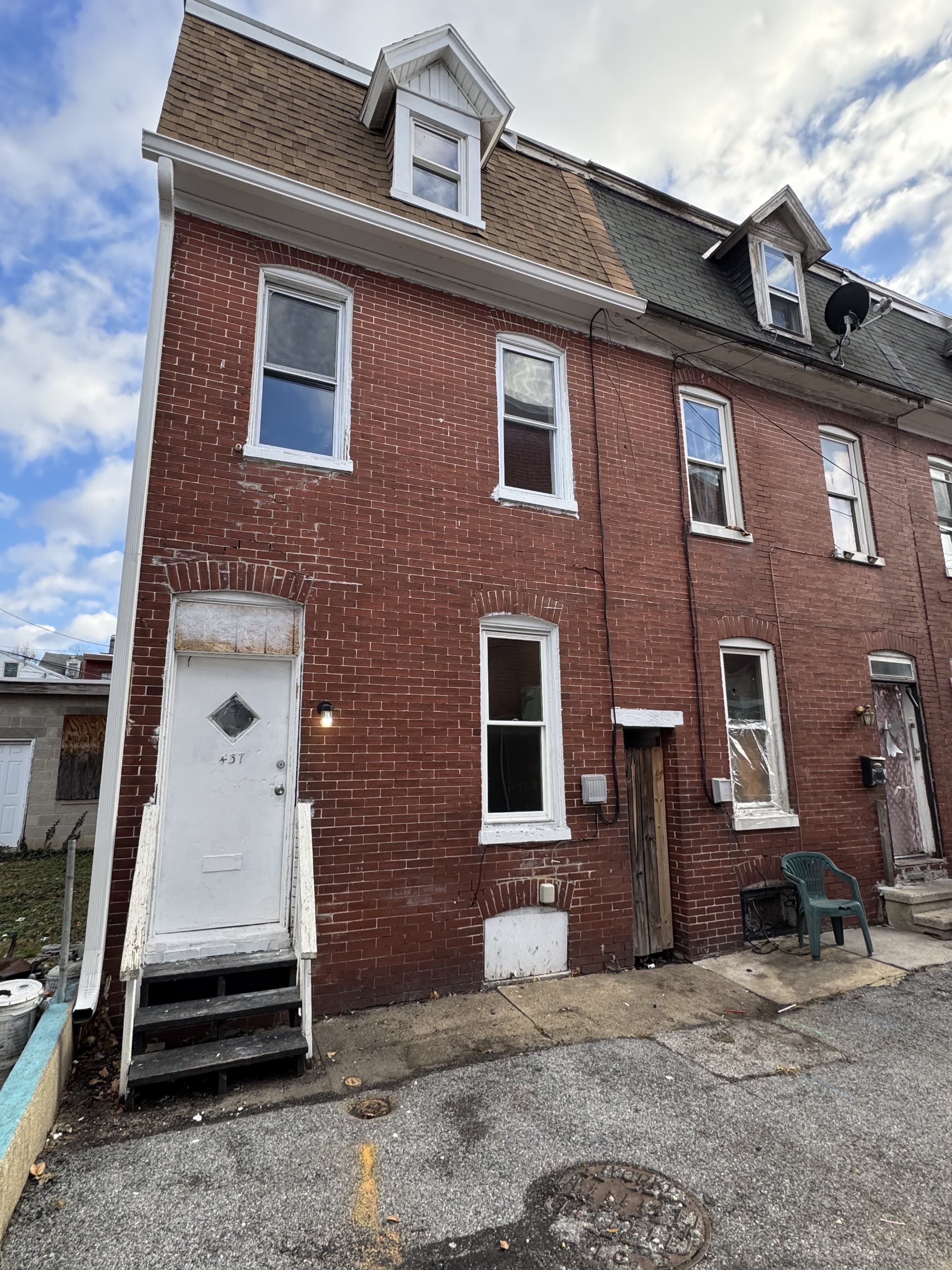 437 Cooper Place – photo 1