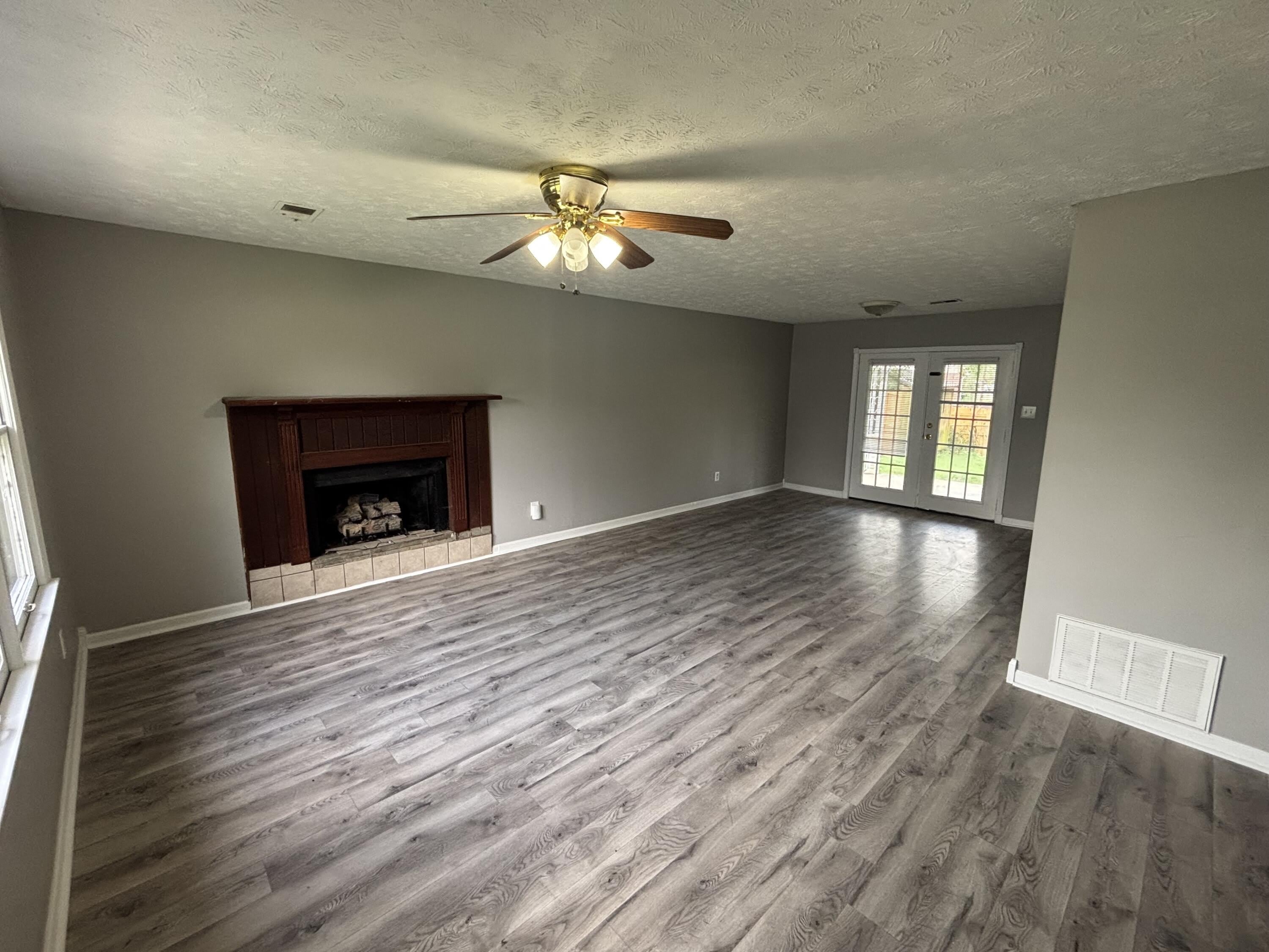 3183 Beaver Creek Drive – photo 2