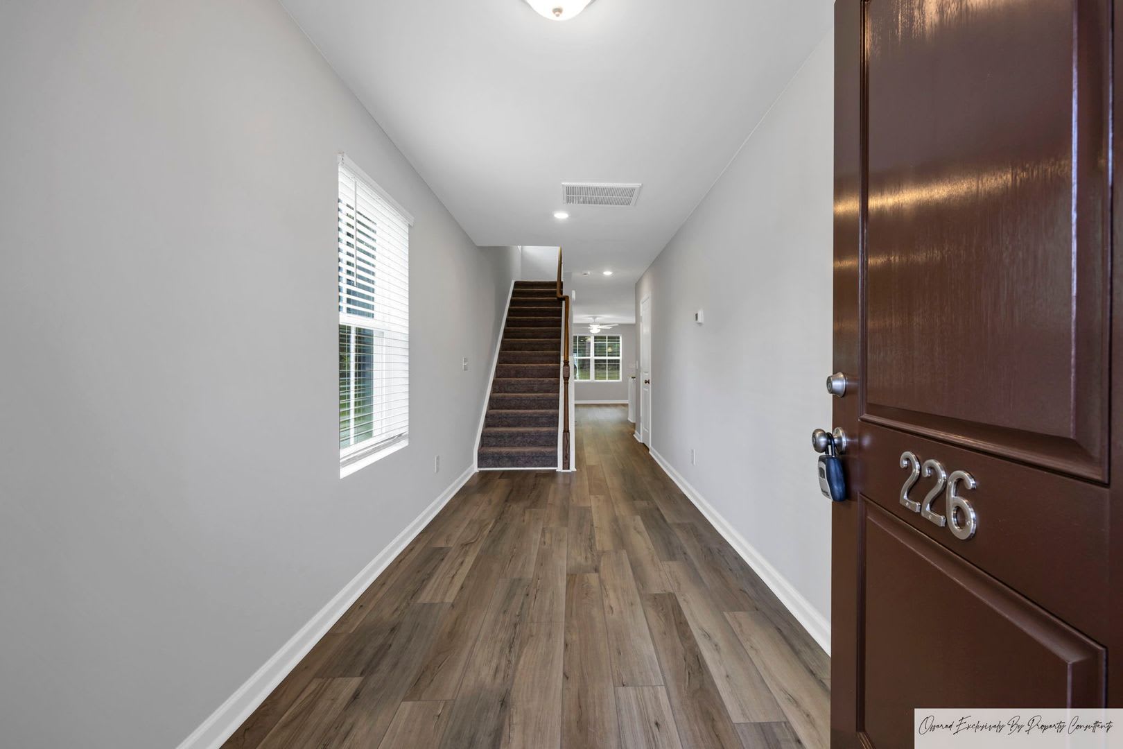 MODERN 3 BEDROOM IN LEXINGTON'S MURRAY VILLAGE – photo 4