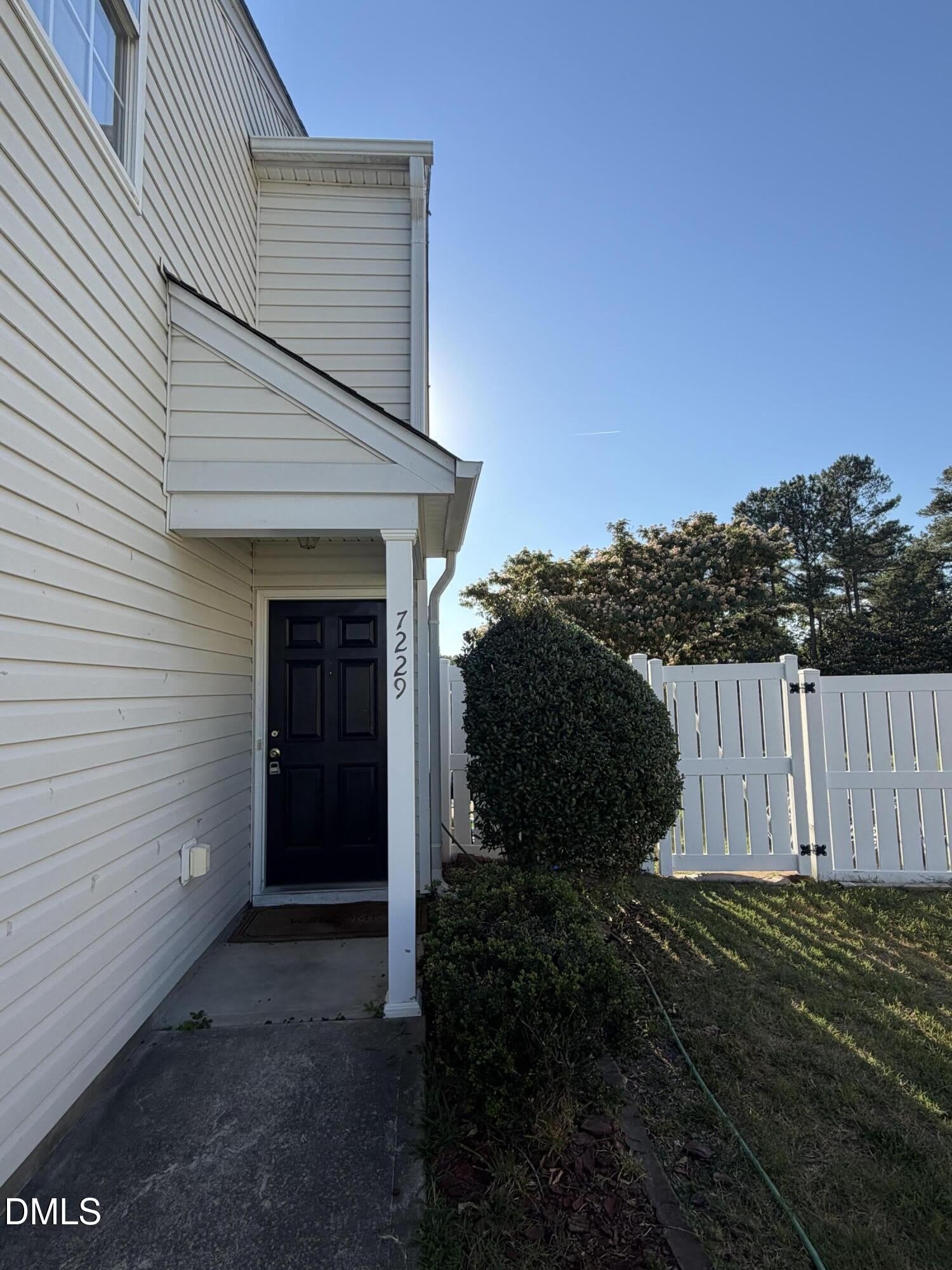 7229 Brighton Hill Lane – photo 3