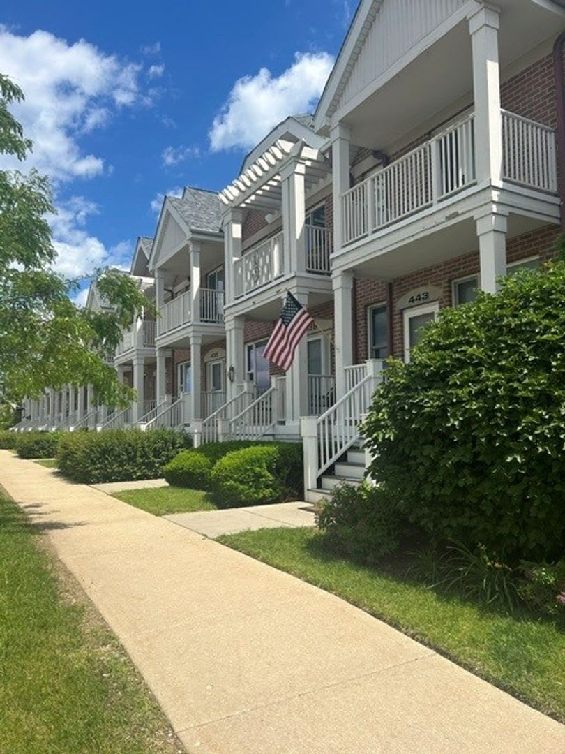 Beautiful 3 bedroom townhome in Harbor Park! – photo 2