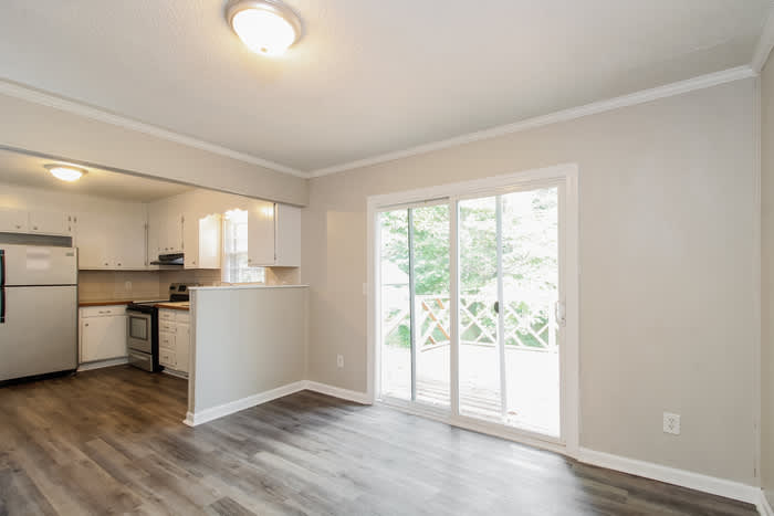 1107 Edenwood Drive – photo 3